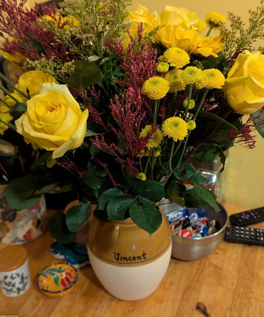 Dried floral arrangement
